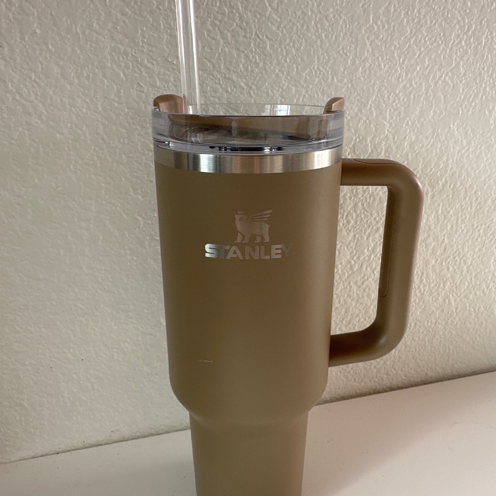 Stanley Basic Brown (Hearth and Hand collection) 40 oz